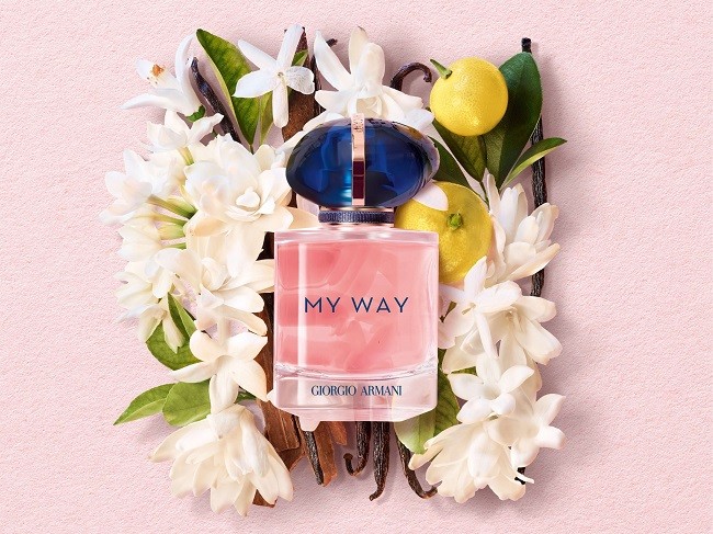 1-pink-fragrances-armani-my-way-1705303746.jpg