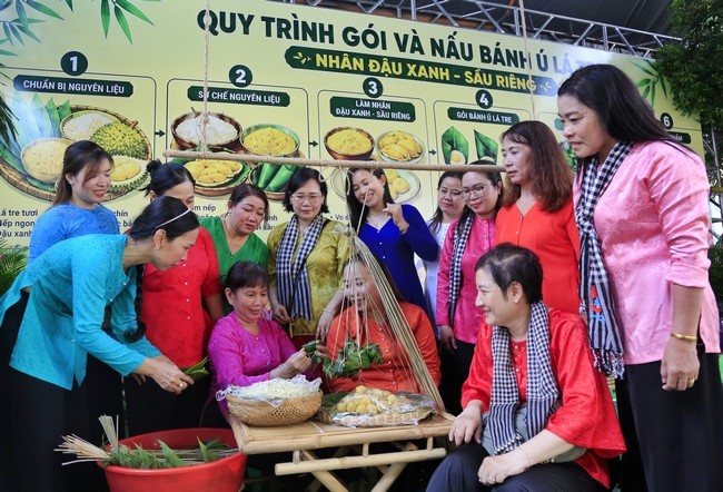 trai-nghiem-goi-banh-u-la-tre-6-1781624032.JPG