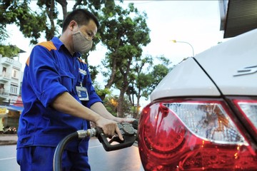 Bộ Công Thương nói rõ về loạt biện pháp mới hạ nhiệt giá xăng dầu