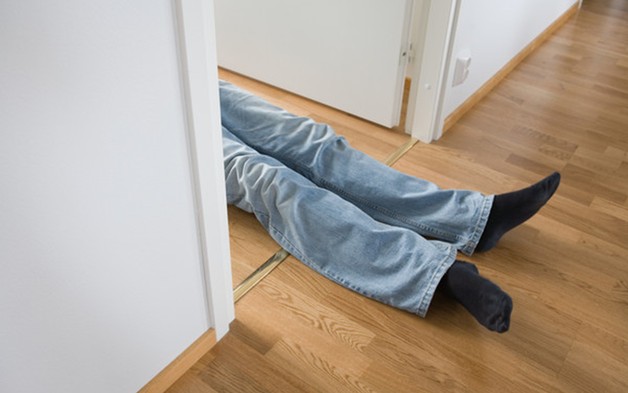 Người đàn ông 37 tuổi suýt chết sau khi ăn món nhiều người yêu thích, bác sĩ cảnh báo thói quen "chết người"