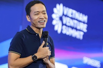 Tỷ phú giàu nhất VN muốn đưa vệ tinh lên quỹ đạo; 'kỳ lân’ gắn với ông Lê Hồng Minh lỗ