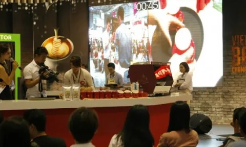 Hàng trăm gian hàng tham gia  Triển lãm Quốc tế VIETRF 2022 và  Triển lãm Quốc tế Coffee Expo 2022