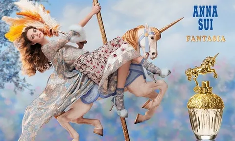 Anna Sui Fantasia - cùng kỳ lân vàng thỏa sức mộng mơ