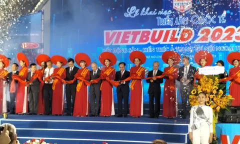 Hơn 2000 gian hàng của hơn 800 doanh nghiệp trong nước và quốc tế tham gia Triển lãm Quốc tế VIETBUILD lần thứ ba tại TP. Hồ Chí Minh