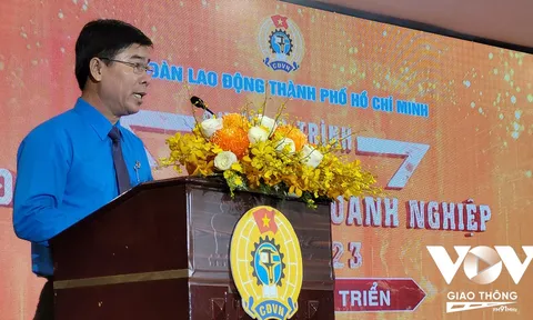 TP. HCM - Tôn vinh 23 chủ doanh nghiệp đồng hành cùng công nhân