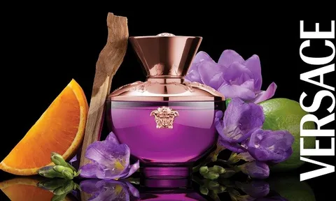 Versace và hương thơm độc đáo của buổi chiều hoàng hôn