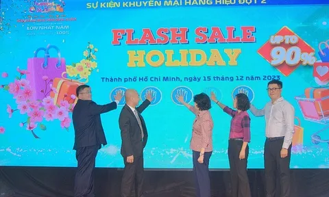 Hơn 400 thương hiệu nổi tiếng tham gia Flash Sale Holiday đợt 2