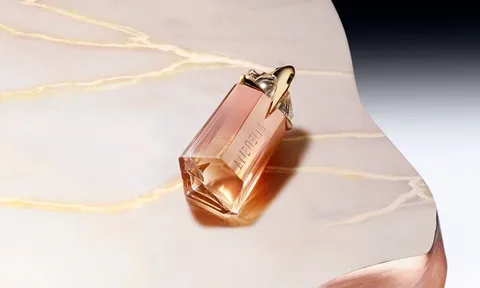 Mugler Alien Goddess Supra Florale - Hiện thân của một bông hoa phi thường