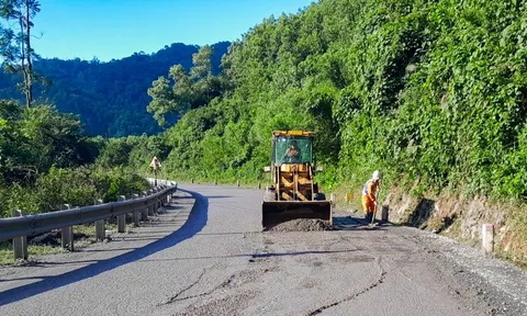 Quảng Trị hoàn thiện Quốc lộ 15D kết nối Lào và Thái Lan