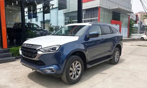 Loạt xe đại hạ giá năm 2024: Pajero Sport lớn nhất đến 300 triệu, có mẫu 'miệt mài giảm' 12 tháng vẫn chưa hết hàng tồn