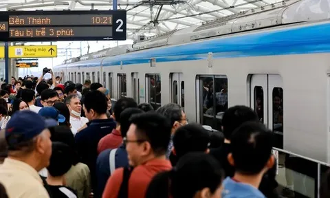 Khách đi metro TPHCM tiếp tục lập 'đỉnh' với hơn 175.000 người/ngày