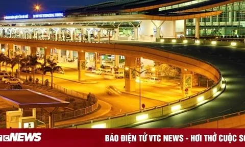 Kỷ lục hơn 6.100 chuyến bay, 900.000 khách đổ về Tân Sơn Nhất dịp Tết Ất Tỵ