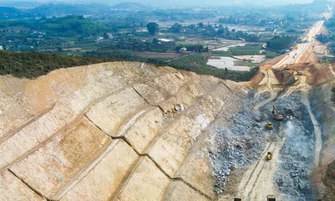 Không khí hối hả trên công trường cao tốc Tuyên Quang - Hà Giang ngày giáp Tết