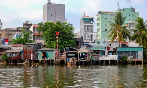 Thành phố đông dân nhất Việt Nam sẽ di dời 40.000 nhà ven kênh để đấu giá đất, dự kiến thu về hơn 164.000 tỷ đồng