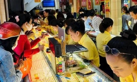 Chuyên gia: Vàng rất khó quay về mốc 100 triệu đồng/lượng