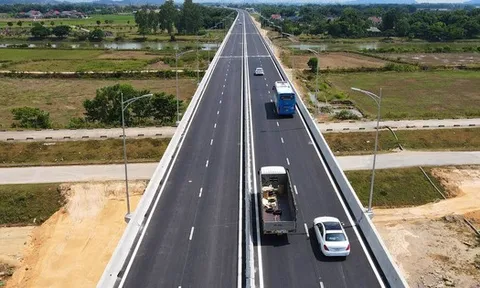Thu phí cao tốc do Nhà nước đầu tư: Cao nhất hơn 5.200 đồng/km