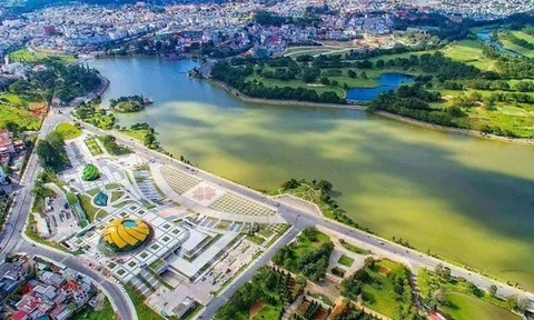 Được chọn làm nơi đặt trung tâm chính trị - hành chính của tỉnh rộng nhất Việt Nam sau sáp nhập, thành phố này có gì đặc biệt?