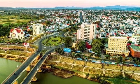 Từ một thị xã nhỏ bé, nghèo nàn, "lột xác" ngoạn mục, bứt phá thành đô thị năng động, phát triển