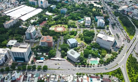 TP Hồ Chí Minh bắt tay vào sắp xếp chính quyền 2 cấp