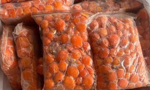 Nội tạng heo, gà, trứng non... bán tràn lan trên chợ mạng với giá rẻ bất ngờ