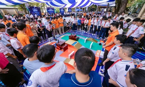 THPT FPT Đà Nẵng lan toả trải nghiệm stem cùng học sinh Quảng Ngãi
