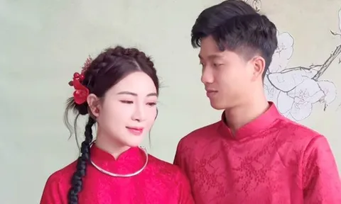 Thành quả ngọt ngào của "cặp đôi vàng" làng bóng, Phan Văn Đức và vợ là cô chủ khách sạn
