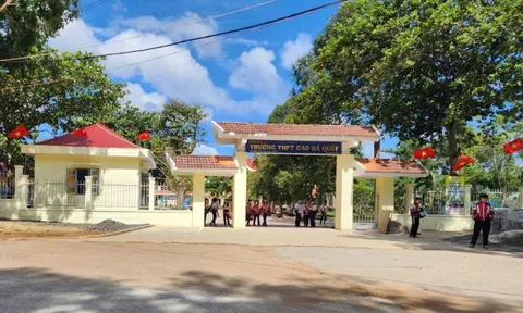 Học sinh bị hiệu trưởng phán: 'Có thi cũng không đậu' dù chưa thi tốt nghiệp