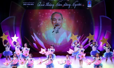 'Quà tháng Năm dâng Người'-Chương trình nghệ thuật đặc biệt kỷ niệm Ngày sinh nhật Bác
