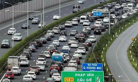 Ô tô cũ vào nội đô: Phải bước qua 'ải' khí thải
