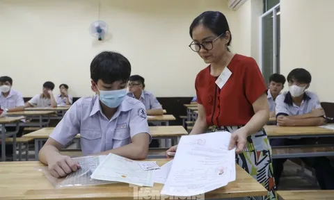 Tuyển sinh vào lớp 10 tại TPHCM: Trường vùng ven bất ngờ 'soán ngôi' tỷ lệ chọi