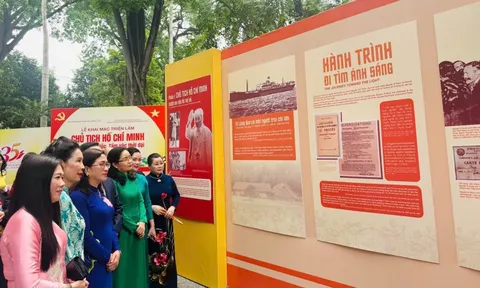Khai mạc Triển lãm ‘Chủ tịch Hồ Chí Minh - Tinh hoa dân tộc, Tầm vóc thời đại’