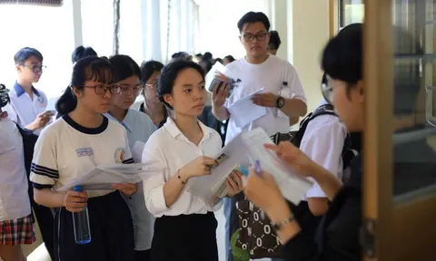 Trước thời điểm Bộ GD&ĐT siết đầu vào đào tạo ngành vi mạch bán dẫn, điểm chuẩn ra sao?