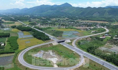 Giá đất nền tăng do yếu tố đầu cơ từ thông tin sáp nhập?