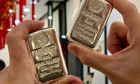 Giá bạc hôm nay 22/5: bật tăng khi đồng USD trượt giá