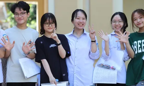 Thí sinh đăng ký dự thi vào trường chuyên lớn nhất Nghệ An giảm