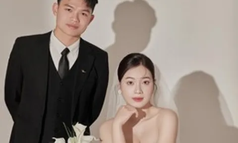 Hồ Văn Cường công khai ảnh cưới