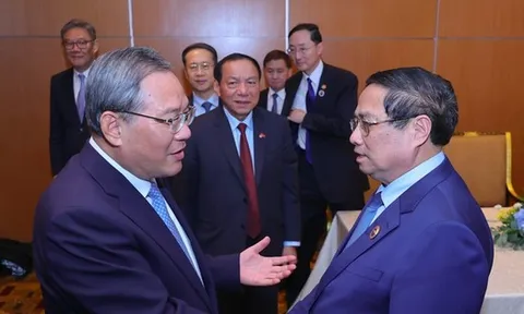 Thủ tướng Phạm Minh Chính đề nghị Trung Quốc dành ưu tiên hàng đầu cho hợp tác đường sắt