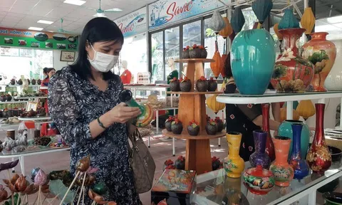 Đánh thức làng nghề truyền thống bằng du lịch và sản phẩm OCOP