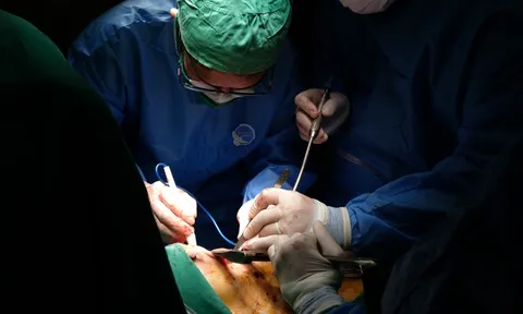 Cứu sống nam thanh niên bị đâm thấu tim