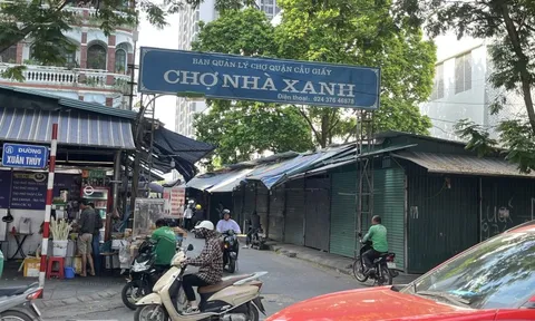 Cảnh hiếm thấy tại "chợ sinh viên" lớn nhất quận Cầu Giấy