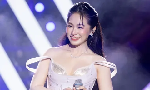 Lương Bích Hữu chính thức trở thành giảng viên thanh nhạc sau nhiều năm ấp ủ