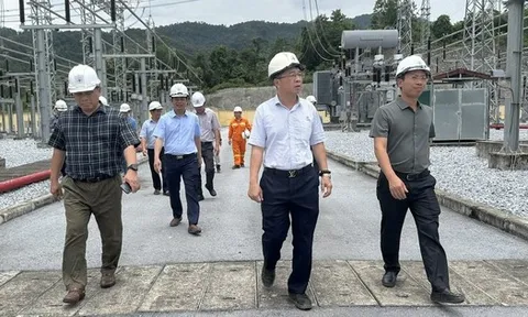 Cụm dự án đường dây phục vụ nhập khẩu điện từ nước láng giềng về Việt Nam hiện ra sao?