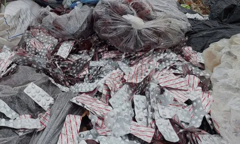 Thuốc còn nguyên vỉ và hạn sử dụng vứt bên đường, Sở Y tế Đà Nẵng nói gì?