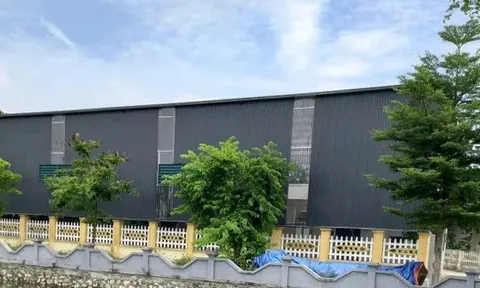 Ngang nhiên dựng nhà kho, xưởng hàng trăm mét vuông trên đất nông nghiệp ngay ở trung tâm TP Thanh Hóa