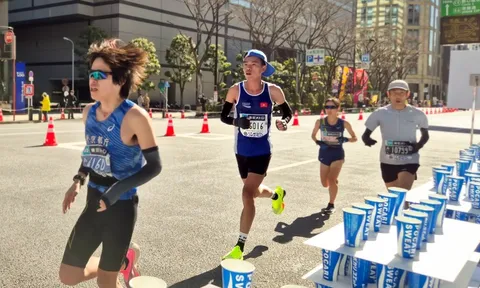 Hứa Thuận Long và Hoàng Thị Ngọc Hoa chinh phục Tokyo Marathon 2025