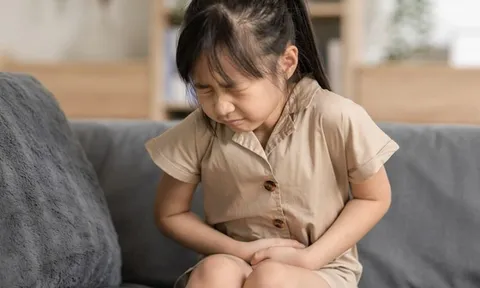 Nhiều trẻ nhập viện vì chảy máu dạ dày, nguyên nhân khiến cha mẹ sửng sốt