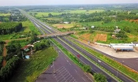 Tháo gỡ vướng mắc, tăng tốc giải ngân đầu tư công