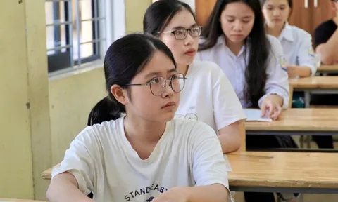 Nhận xét, giải đề thi tốt nghiệp Ngữ văn chương trình 2018