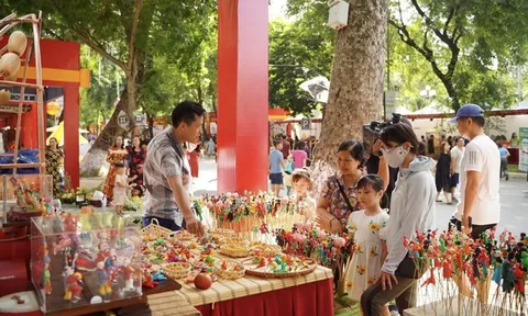 Du lịch bứt tốc cuối năm, hàng loạt sự kiện “kéo chân” du khách