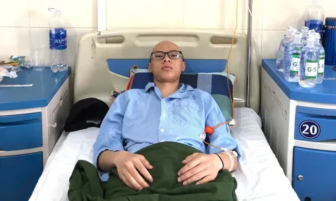Hai học trò vùng cao lỡ hẹn thi tốt nghiệp THPT vì mắc bệnh hiểm nghèo